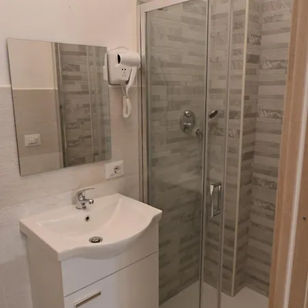 Adalu Apartment *